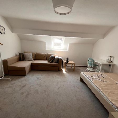 Ein Schoenes Zimmer In Kiel Esterno foto