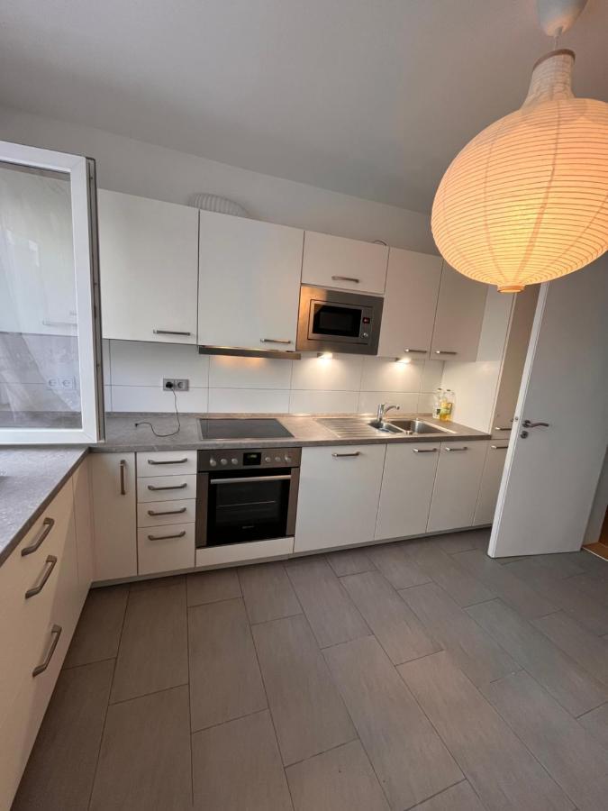 Ein Schoenes Zimmer In Kiel Esterno foto