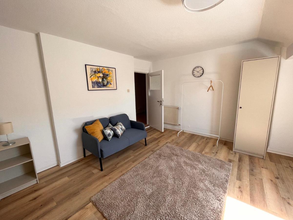 Ein Schoenes Zimmer In Kiel Esterno foto