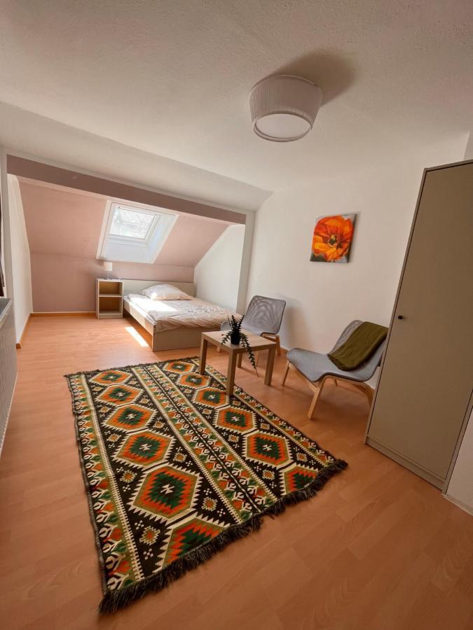 Ein Schoenes Zimmer In Kiel Esterno foto